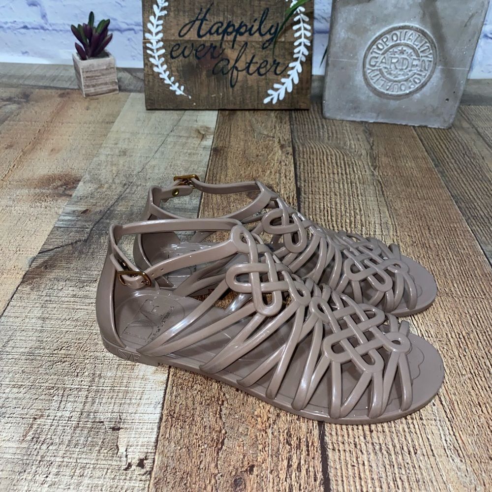 DVF
Diane von Furstenberg
Taupe Jelly Jaya Love Knot Sandals Flats